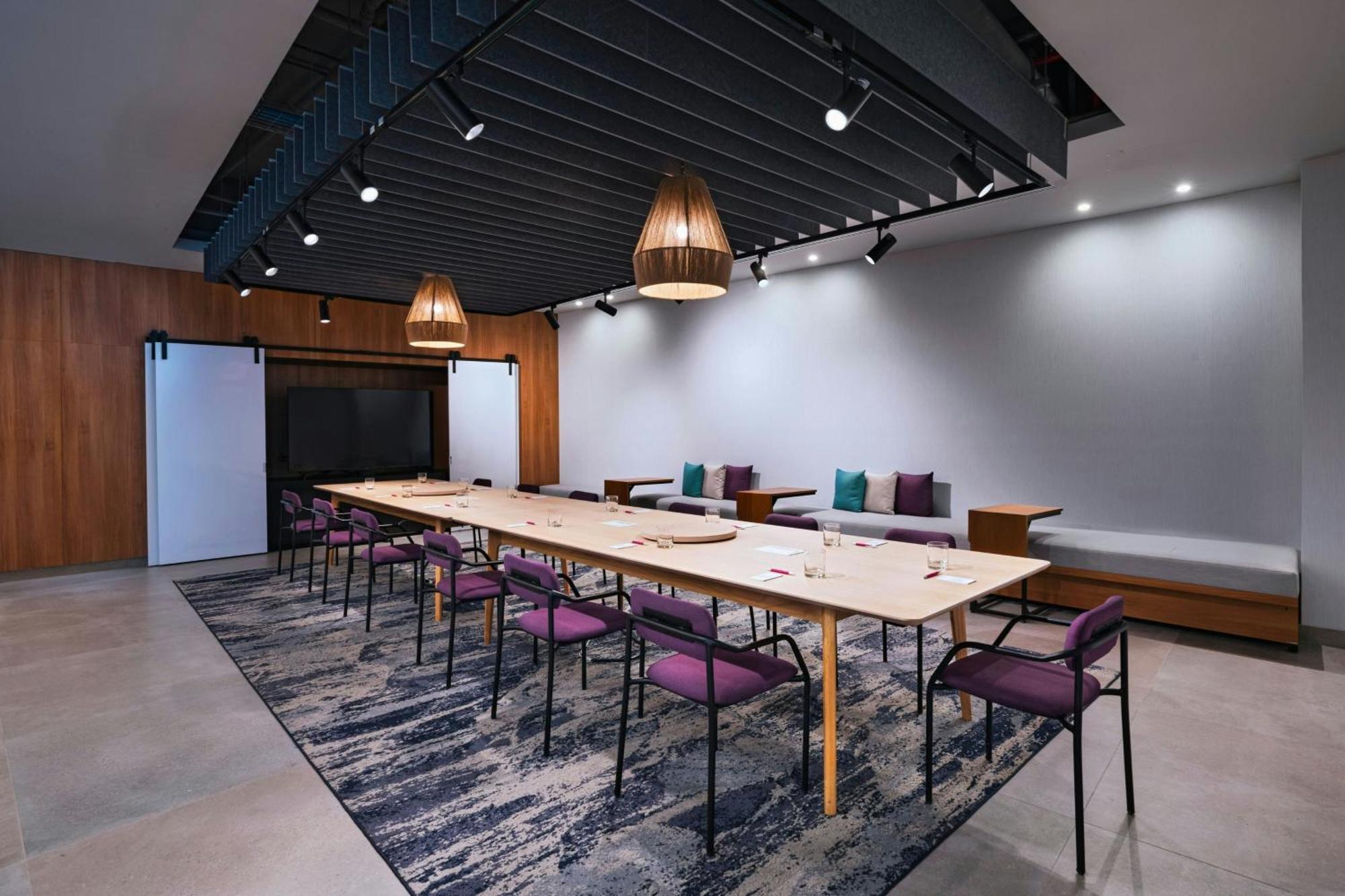Hotel Aloft Playa Del Carmen Esterno foto Meeting room at the hotel