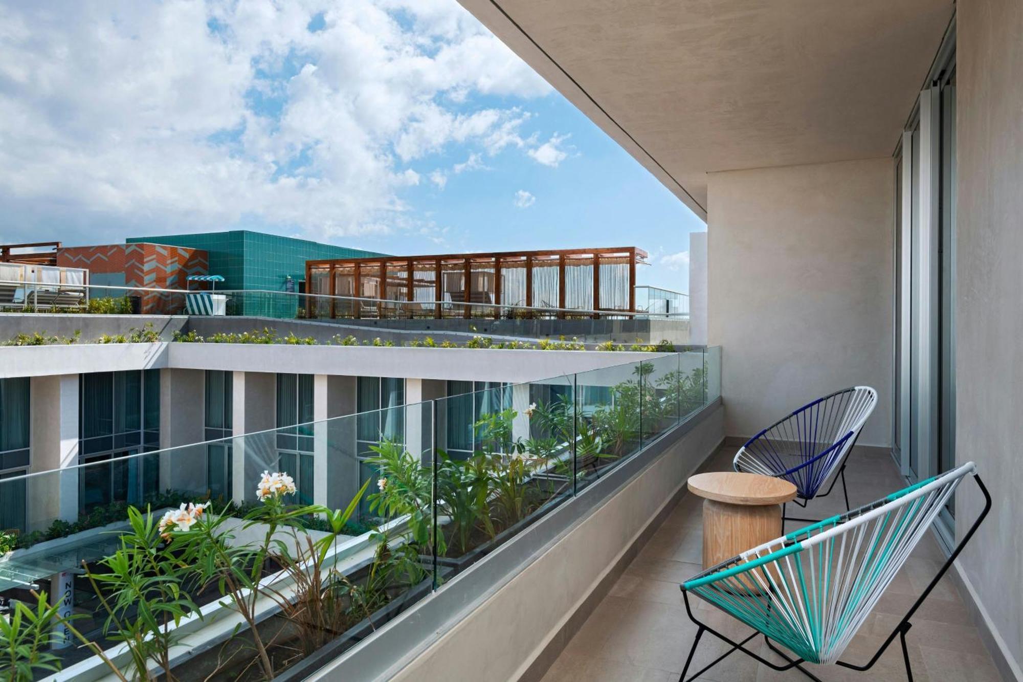 Hotel Aloft Playa Del Carmen Esterno foto