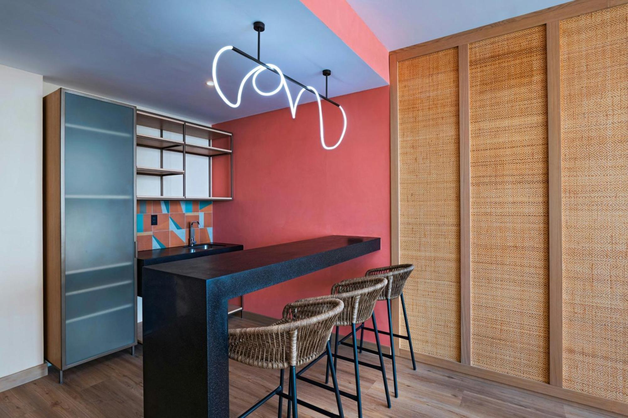 Hotel Aloft Playa Del Carmen Esterno foto A kitchen in a private home
